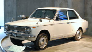 1966_Toyota_Corolla_01